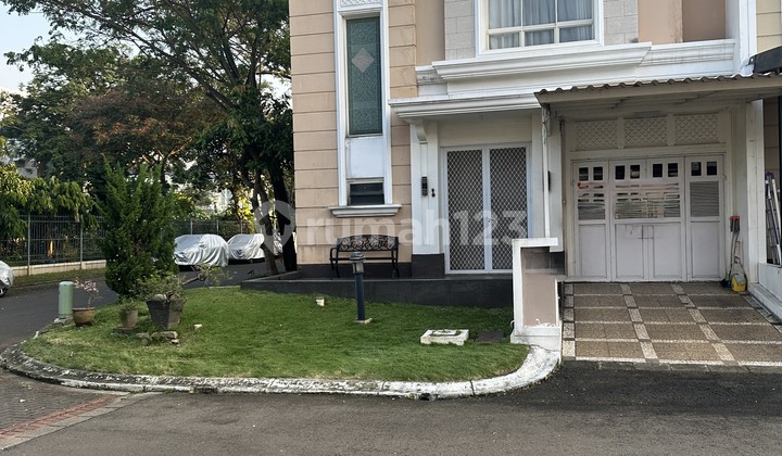 DIJUAL RUMAH BERLOKASI DI CLUSTER FLAMINGO, The Springs