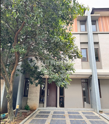 For Sale Ready-to-Occupy House REGENTOWN BSD Located near ICE BSD 2