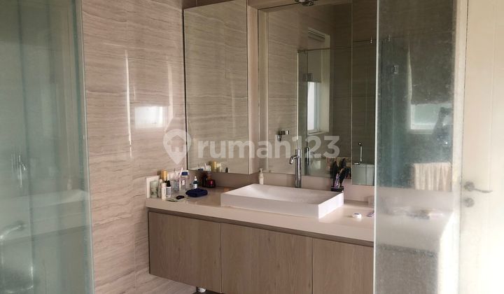 Quick Sale: Sutera Feronia corner, semi-furnished 2.5 floors 2