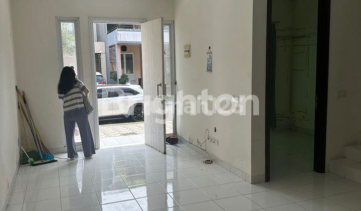 DI BAWAH HARGA PASAR, RUMAH THE ICON COSMO EASTERN 2