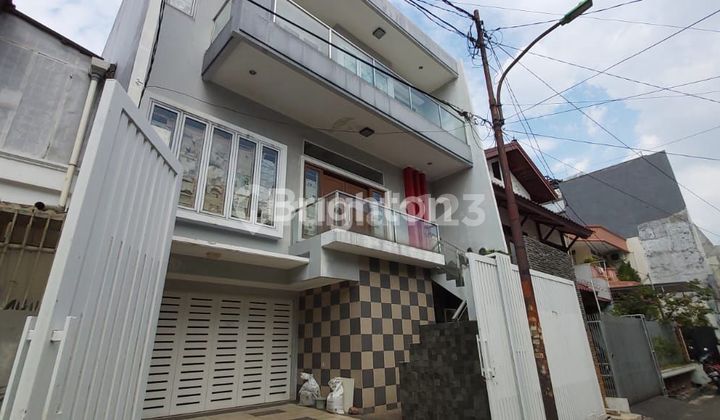 RUMAH KEDOYA JAKARTA BARAT RUMAH KEDOYA JAKARTA BARAT