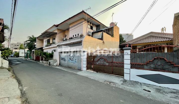 Kebon Jeruk House West Jakarta