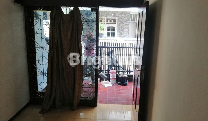 RUMAH KEBON JERUK JAKARTA BARAT