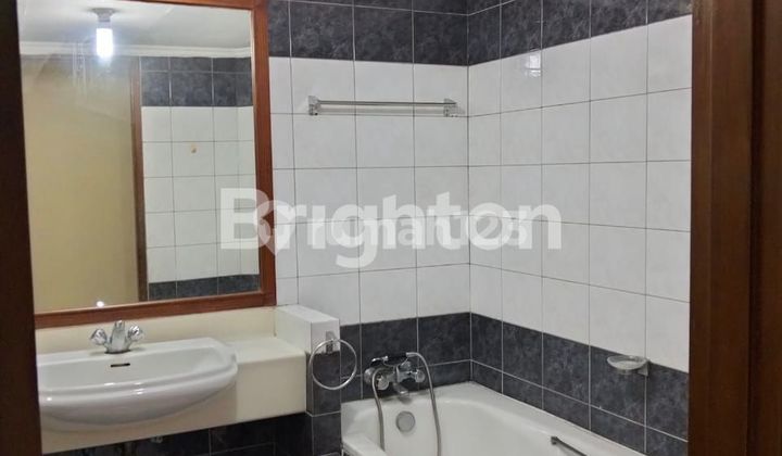 GRAND TROPIC APARTMENT WEST JAKARTA