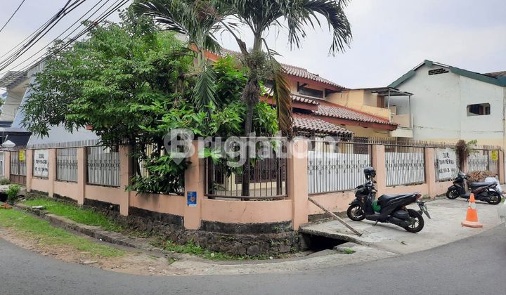RUMAH TUA TANJUNG DUREN UTARA JAKATA BARAT