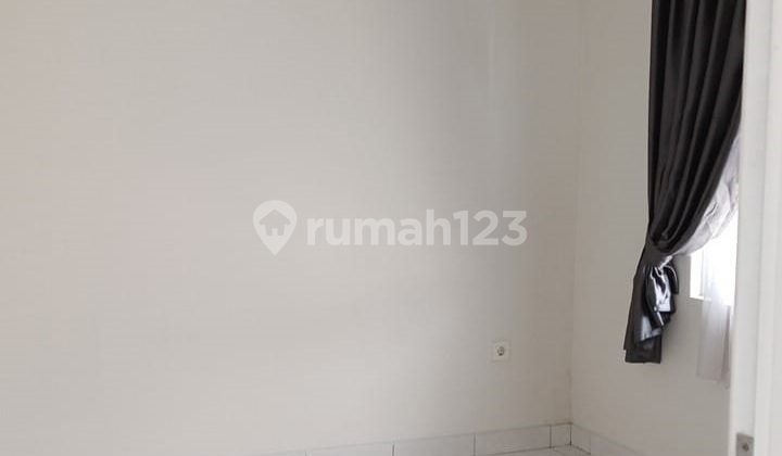 Disewakan Rumah Kota Wisata Bagus Murah Nyaman Siap Huni Nego 2