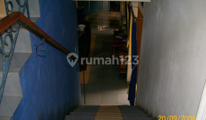 2-Story House Hook Position in Jaka Sampurna Bekasi, Land Area 354 m², Building Area Negotiable 2