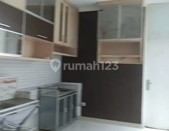 Rumah Bagus dengan 4 KT Siap HUNI di LEGENDA WISATA bisa Nego 1