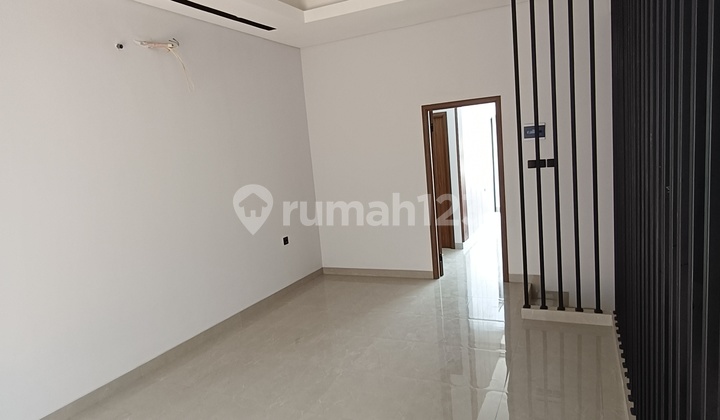 3-Story New House in Duri Kepa Greenville with Freehold Title 3-Story New House in Duri Kepa Greenville with Freehold Title