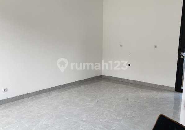 Rumah Baru Ready Siap Huni di Cipondoh Lake View 2