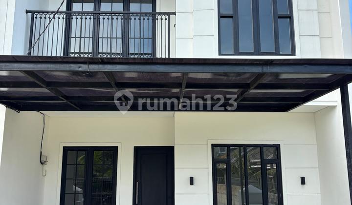 New Luxury Eleganza Town House Near Mall Puri Indah 1