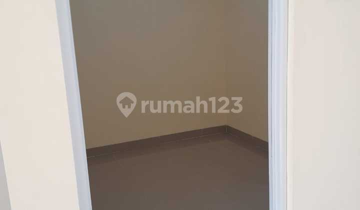 For Sale Cheap House in Nusaloka BSD 2