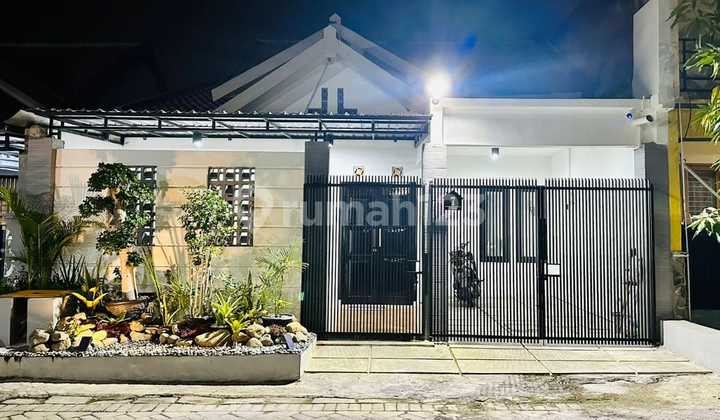 FOR SALE: MODERN MINIMALIST MIDTOWN GKB KEBOMAS GRESIK HOUSE 1