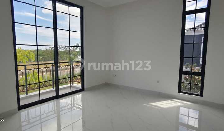 For Rent, Pasir Putih PIK2 Corner House, 10x20, 220 Million Per Year, Minimum 2 Years. 2