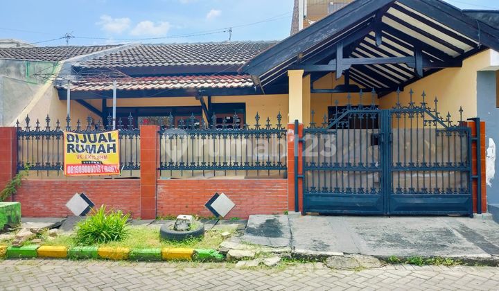 Di Jual Rumah di Wisma Lidah Kulon 1