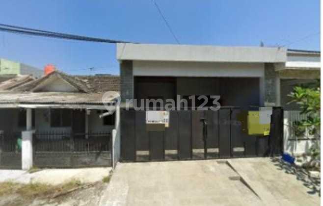 Rumah Cantik di Plamongan, Pedurungan, Semarang 1