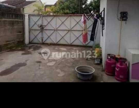 Solo City Center House, Comfortable. Suitable for Business or Family Residence. 2