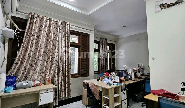 2-Story Hook House 289 M2 SHM in Kelapa Gading, North Jakarta 2