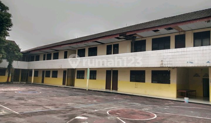 Dijual Ex Gedung Sekolah Luas Tanah 3.000 M² Di Bekasi