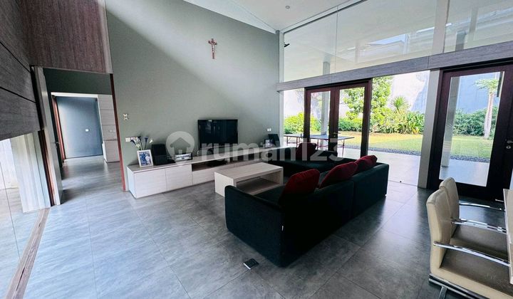 Nice House Large Land SHM Strategic Location in Villa Gading Indah Kelapa Gading North Jakarta