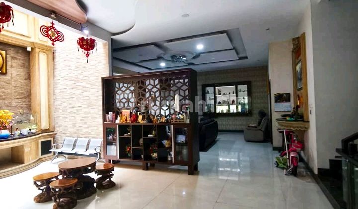 Rumah Besar dan Asri Lokasi Strategis di Sunter Jakarta Utara