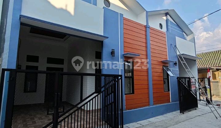 Minimalist New House with SHM in Harapan Indah, Bekasi