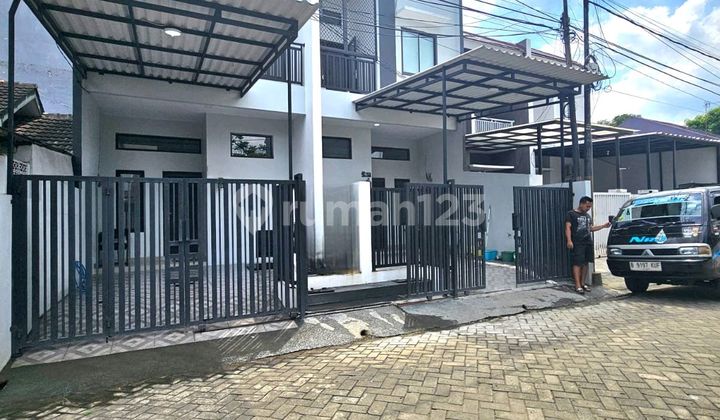 Rumah Baru Shm Semi Furnish Di Harapan Indah Bekasi