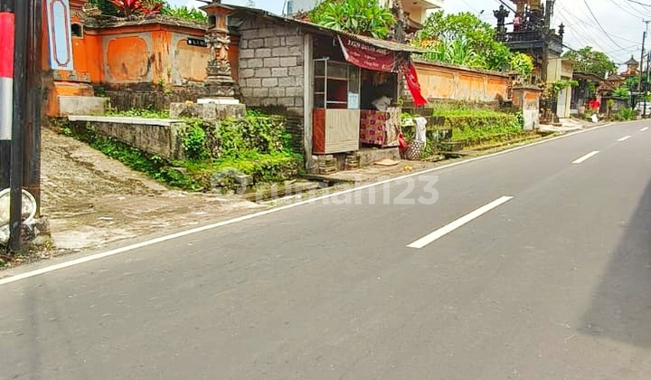 Strategic Shop House on Tumbak Bayuh Main Road - Potential Business Location Near Canggu, Bali 2
