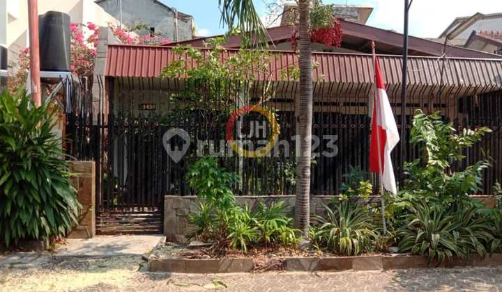 Rumah siap huni di jalan Nangka 1