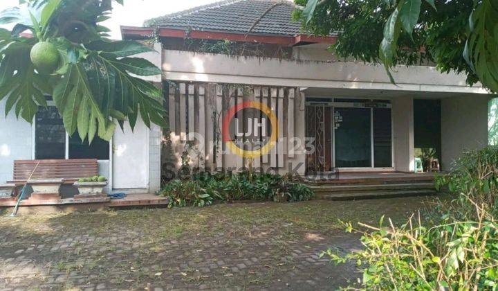 Rumah Di Jalan Pahlawan 1