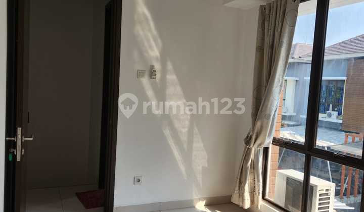 Calista Residence Graha Raya Hoek 2