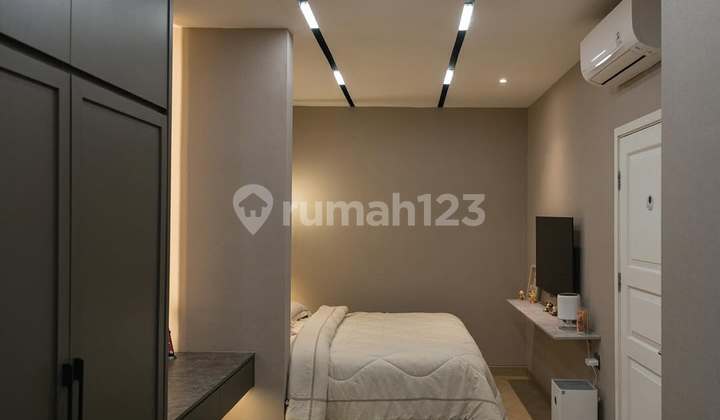 Samara Semi Furnished Cute