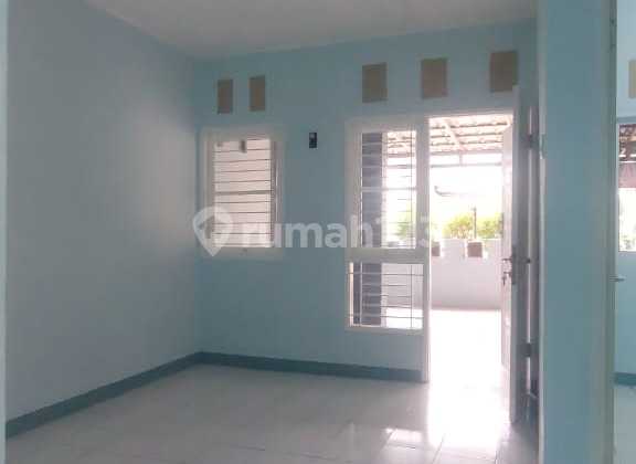 Adena Depan Taman Adena Depan Taman