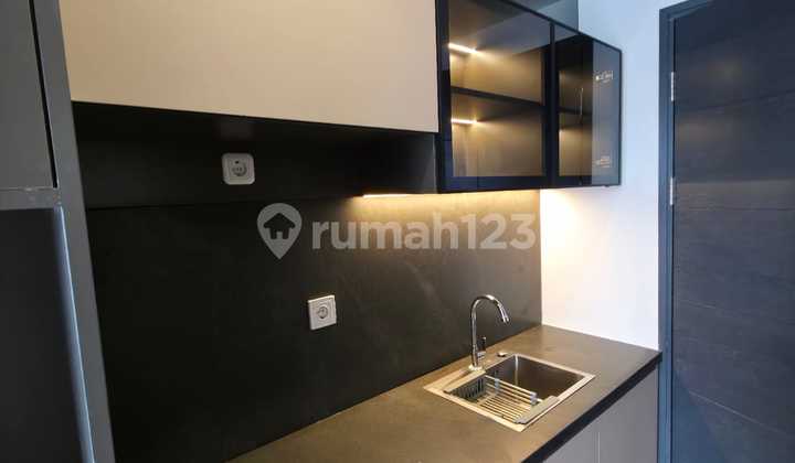 Murah Collins Furnish 1