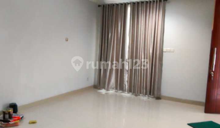 Modernland Sudah Dicat Ulang 2