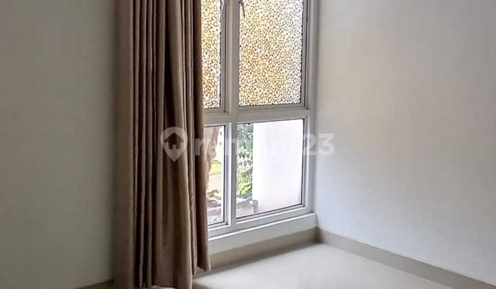 Milano Hoek Kamar 3 Milano Hoek Kamar 3