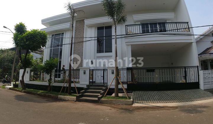 For Sale Luxurious Neo-Classic Modern Hook House In Rajawali Bintaro