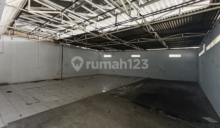 Strategic Warehouse for Rent, Flood-Free, Access for Fuso/Container Trucks in Daan Mogot, West Jakarta Strategic Warehouse for Rent, Flood-Free, Access for Fuso/Container Trucks in Daan Mogot, West Jakarta