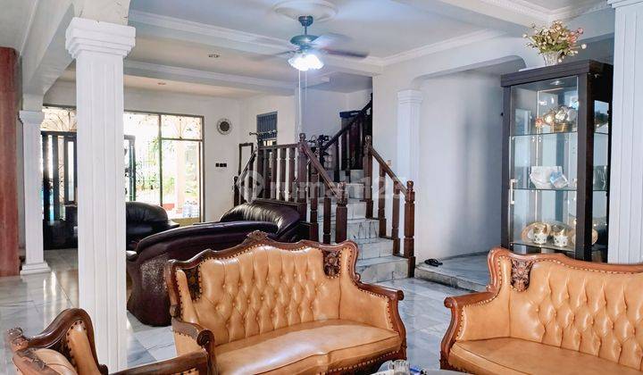 Hot Deals Dibawah N J O P Nego Sampai Deal Rumah 2 Lantai Halaman Luas Dengan Paviliun Besar, Cocok Untuk Town House / Kos-kosan / Hunian Mewah Di Kebon Jeruk Jakarta Barat