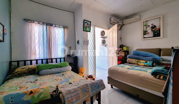 Rumah Cantik 2,5 Lantai Strategis Di Tomang, Jakarta Barat 2