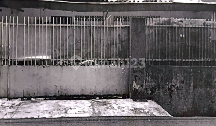 Hot Deals: Rumah Strategis Bebas Banjir Dibawah NJOP Siap Renovasi Buat Hunian, Kos-Kosan, Tempat Usaha di Petojo, Cideng, Roxy Jakarta Pusat Hot Deals: Rumah Strategis Bebas Banjir Dibawah NJOP Siap Renovasi Buat Hunian, Kos-Kosan, Tempat Usaha di Petojo, Cideng, Roxy Jakarta Pusat