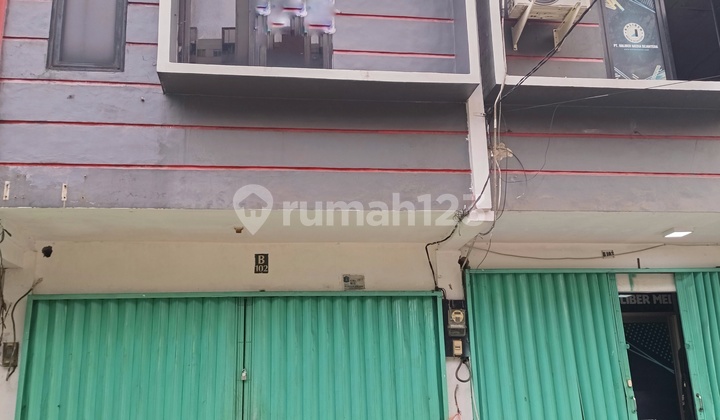 Strategic 2-Story Shop House, Can Be Combined, Spacious Parking Suitable for Office, Warehouse & Other Business Spaces in Daan Mogot Taman Ratu Duri Kepa Near Tanjung Duren West Jakarta. 2