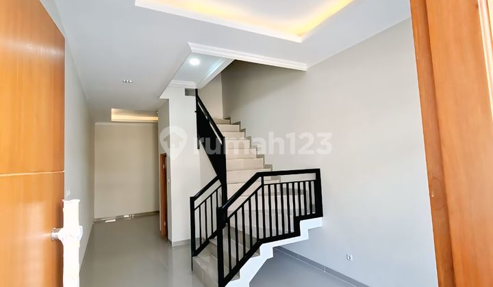 Last Stock Rumah Cantik 3 Lantai Minimalis Modern Di Lingkungan Nyaman & Bebas Banjir Di Taman Ratu Jakarta Barat  2