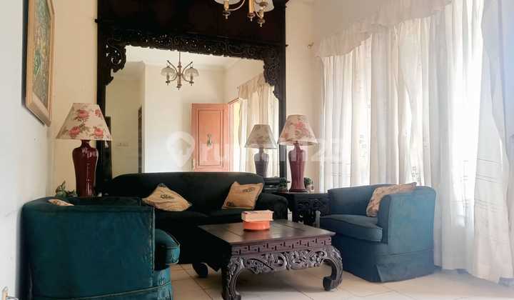 Hot Deals: Rumah + Paviliun Full Furnished Bonus Mobil (extension Unit), Harga Terbaik Di Lokasi Terbaik, Classic Vintage Style Ex Seniman, Strategis Bebas Banjir & Cocok Untuk Kost, Investasi/hunian Mewah Nyaman & Tenang, Kemanggisan Jakarta Barat 1