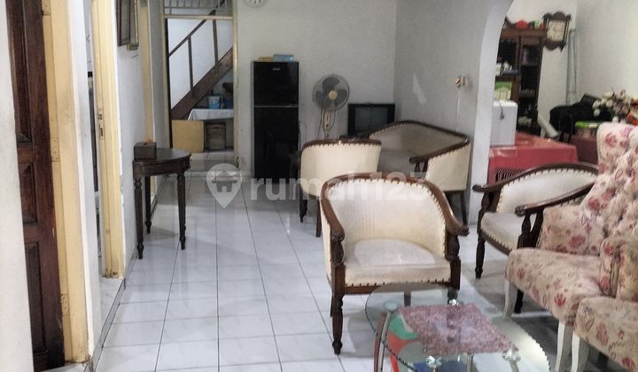 1-Story House, Comfortable & Strategic Flood-Free, 2-Car Row Road, Tanjung Duren, West Jakarta 1-Story House, Comfortable & Strategic Flood-Free, 2-Car Row Road, Tanjung Duren, West Jakarta