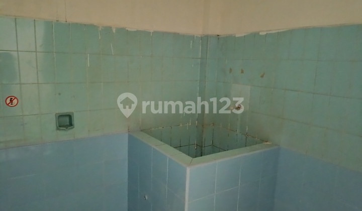 2-Storey Strategic Shop House Spacious Parking Suitable for Office, Warehouse & Other Businesses Near Tanjung Duren, Taman Ratu West Jakarta. 2