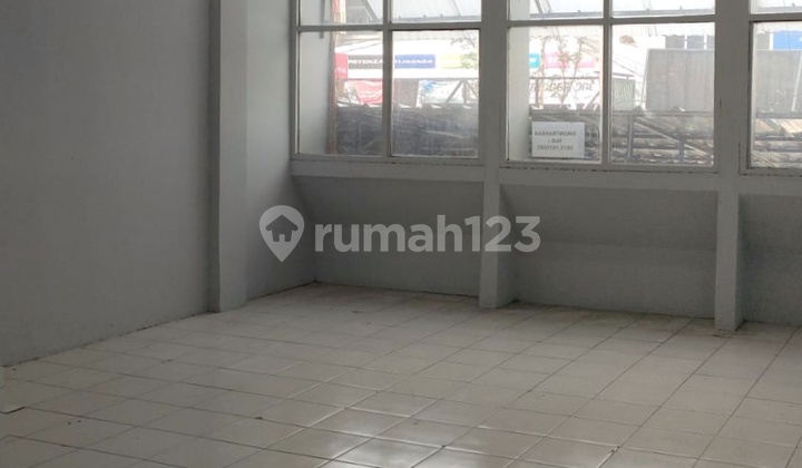 Hot Deals Ruko Bagus 3 Lantai Strategis Untuk Kantor, F&b, Bank, Klinik, Resto, Coffee Shop, Aneka Usaha Lainnya Di Pinggir Jalan Raya Utama Tanjung Duren Raya Jakata Barat  2