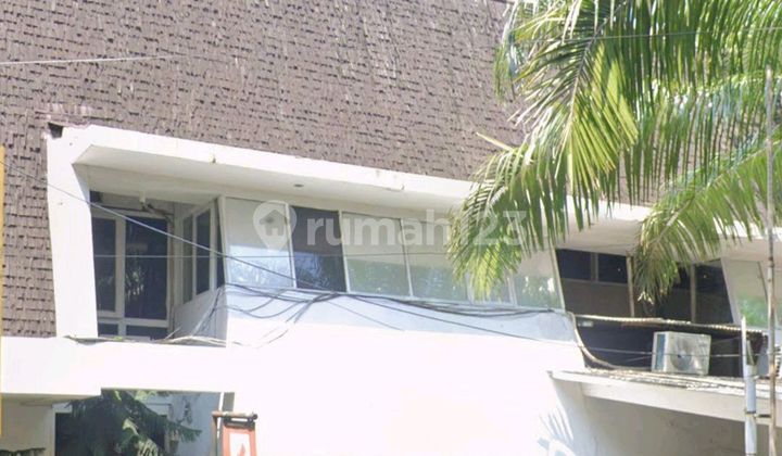 Rumah 2 Lantai ,Lokasi Strategis di Pusat Menteng 1