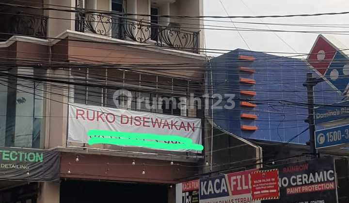 For Rent 3-Story Shop House on Jalan Kesehatan Raya Bintaro South Jakarta