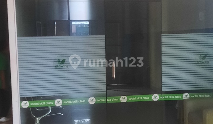 For Rent 3-Story Shop House on Jalan Kesehatan Raya Bintaro South Jakarta 2